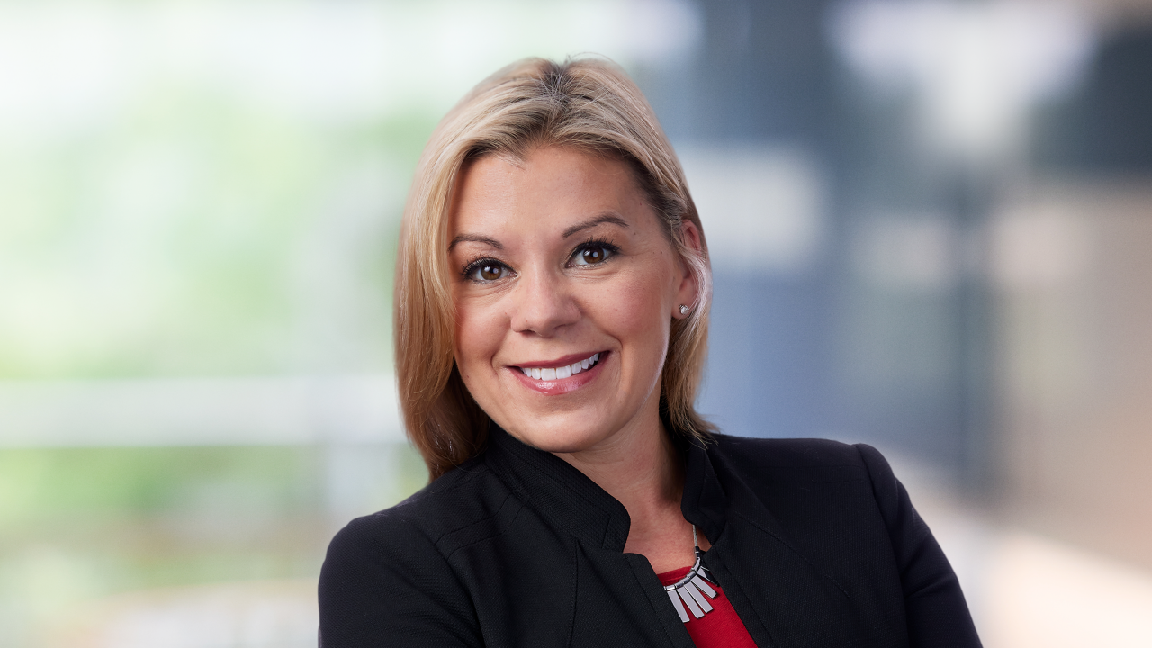 GSI_Lauren Starnes_Headshot_Windows.png