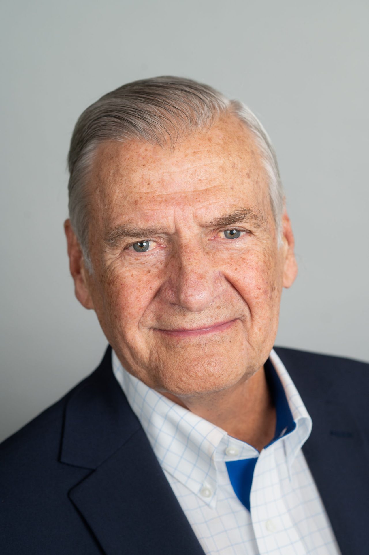 Dr. Kyle Pruett headshot